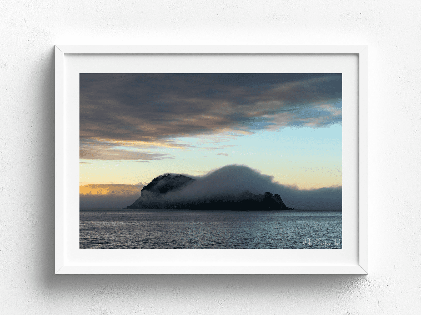 Lion Island in Fog - Image 5