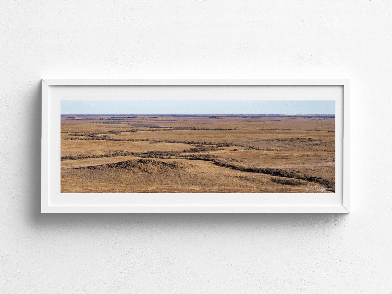 Channel Country 1-3 L White Frame on small wall