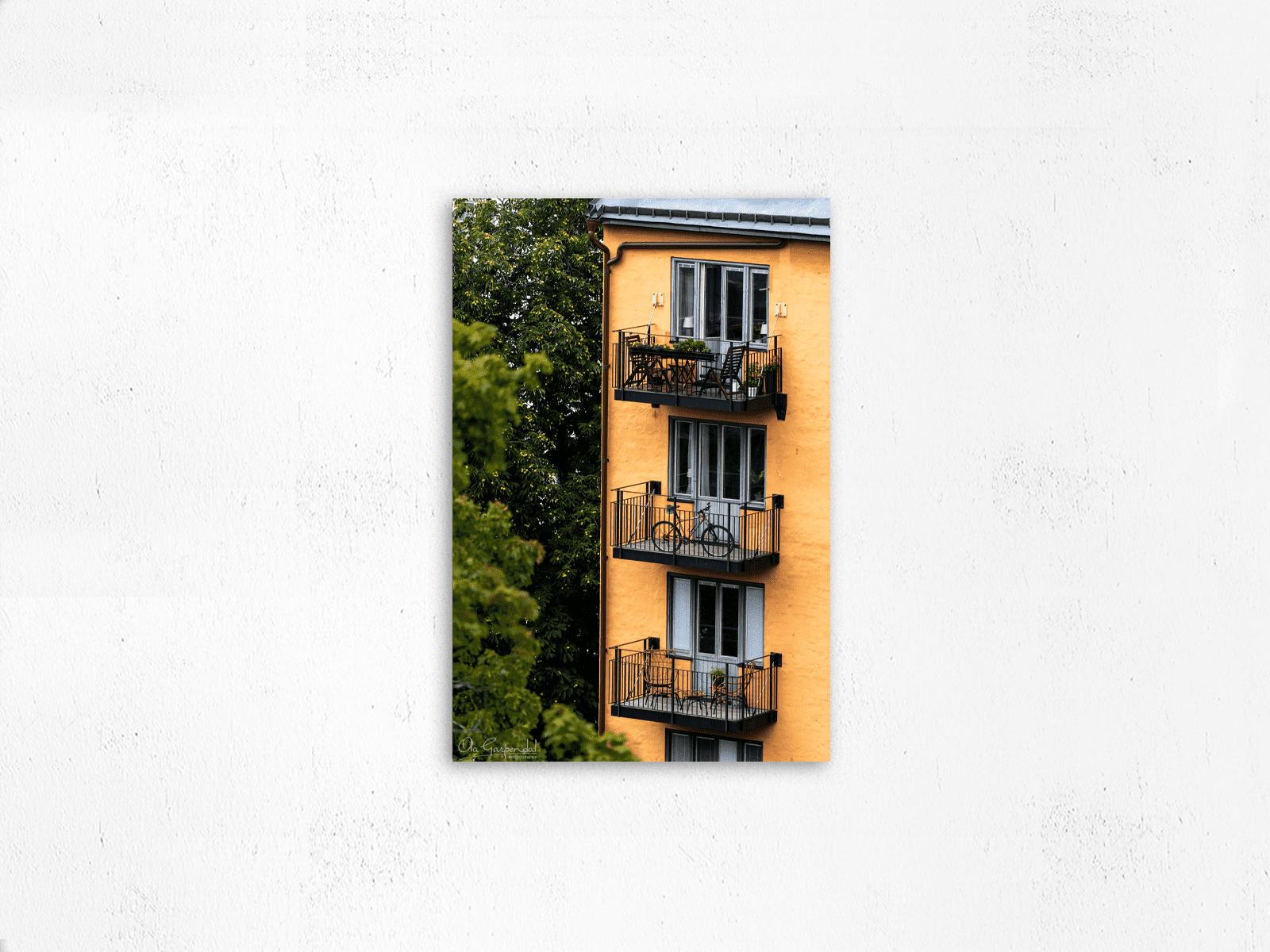 Balconies 3-2 P AFM on small wall