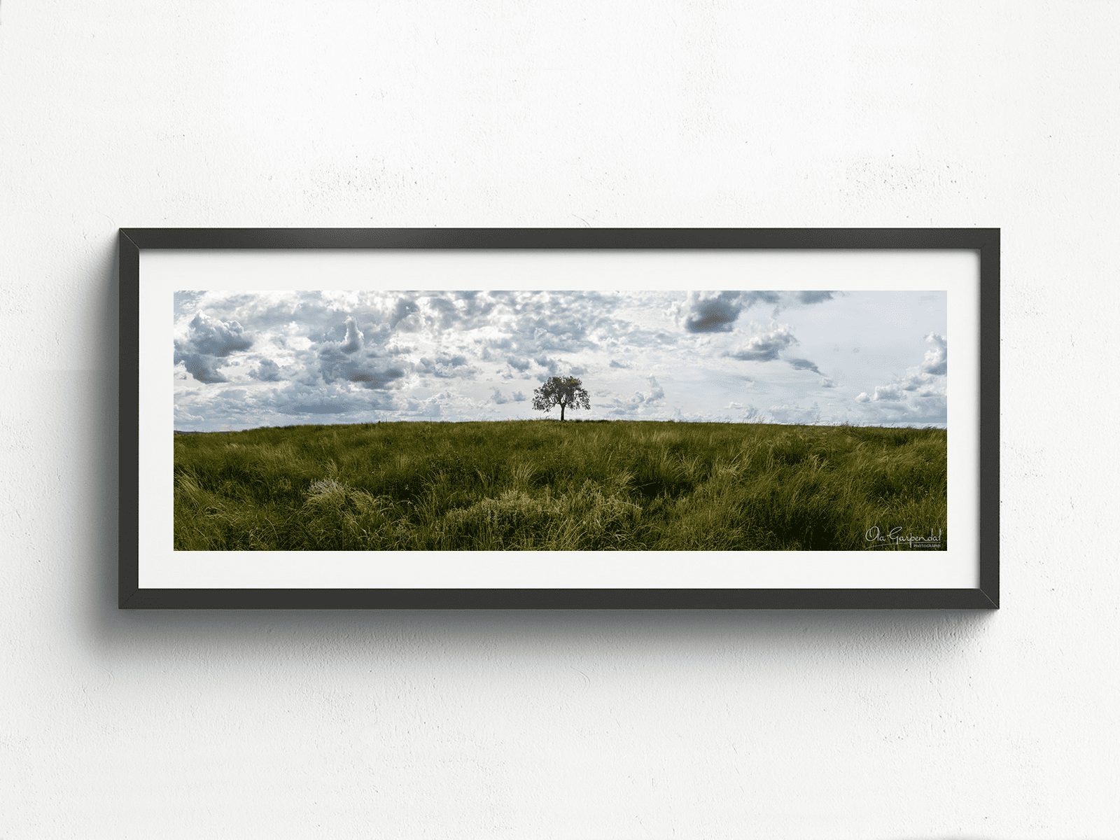 Lonely Tree 1-3 L Black Frame on small wall